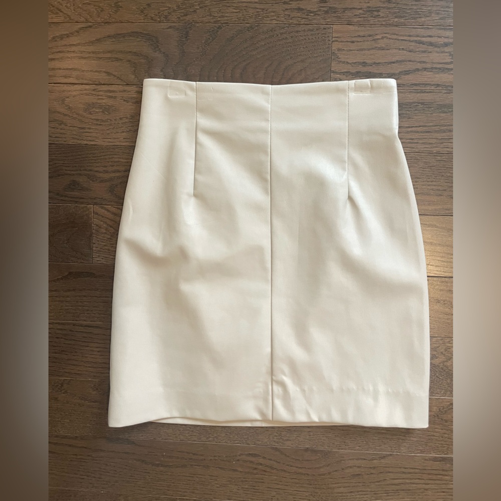 H&M High Waisted Pleather Skirt
